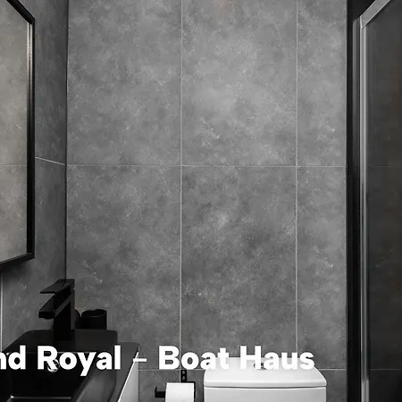 Boat Haus - Casas Flotantes Frente A Gibraltar Botel