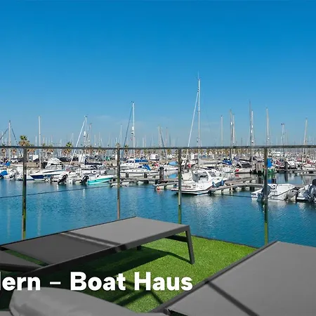 Boat Haus - Casas Flotantes Frente A Gibraltar Ботель