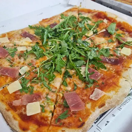 Ботель Boat Haus - Casas Flotantes Frente A Gibraltar Ла-Линеа-де-ла-Консепсьон