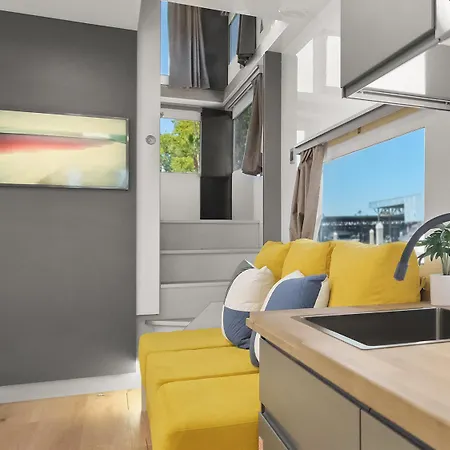 Boat Haus - Casas Flotantes Frente A Gibraltar Ботель