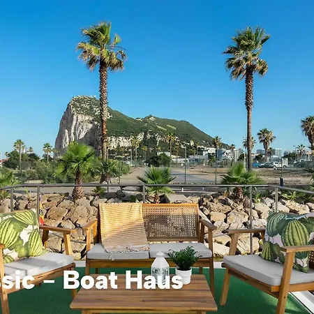 Hotel en barco Boat Haus - Mediterranean Experience