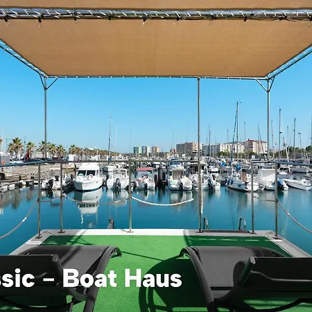 Boat Haus - Mediterranean Experience La Línea de la Concepción