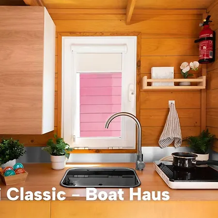 Boat Haus - Casas Flotantes Frente A Gibraltar Úszó hotel La Línea de la Concepción