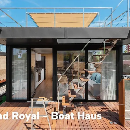 Boat Haus - Mediterranean Experience 3* La Línea de la Concepción