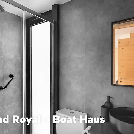 Boat Haus - Mediterranean Experience Hotel en barco