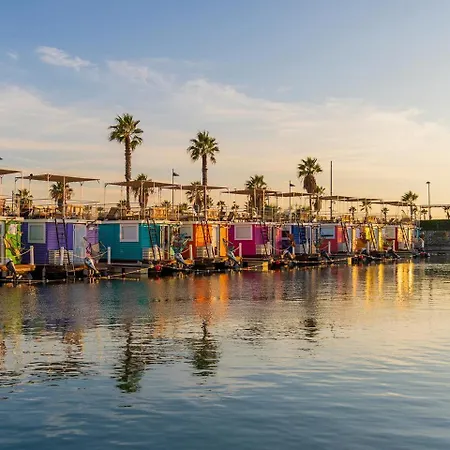 Hotel en barco Boat Haus - Mediterranean Experience