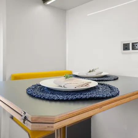 Boat Haus - Casas Flotantes Frente A Gibraltar 3* La Línea de la Concepción