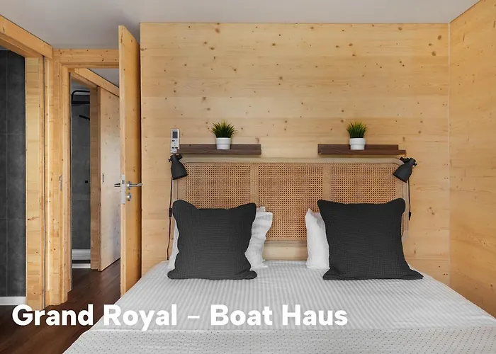 Botel Boat Haus - Casas Flotantes Frente A Gibraltar 3*