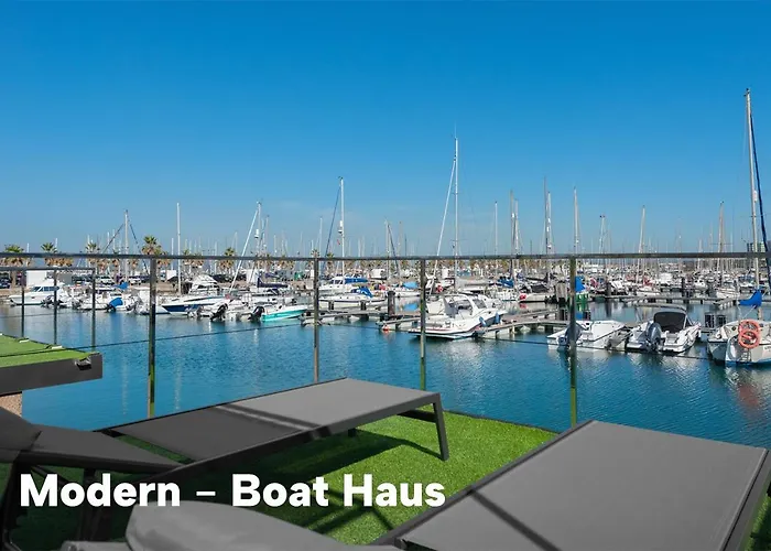 Boat Haus - Casas Flotantes Frente A Gibraltar Botel