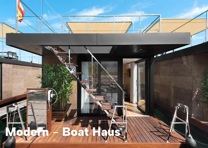 Boat Haus - Casas Flotantes Frente A Gibraltar