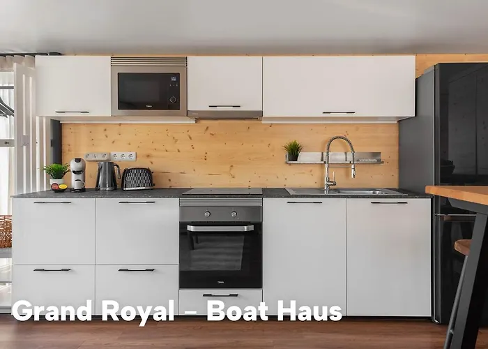 Boat Haus - Casas Flotantes Frente A Gibraltar
