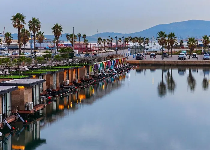 Boat Haus - Casas Flotantes Frente A Gibraltar