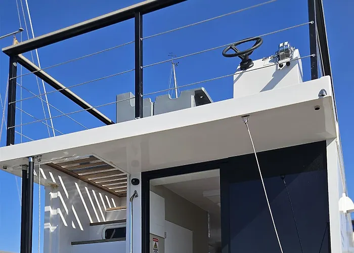 Boat Haus - Casas Flotantes Frente A Gibraltar Botel La Línea de la Concepción