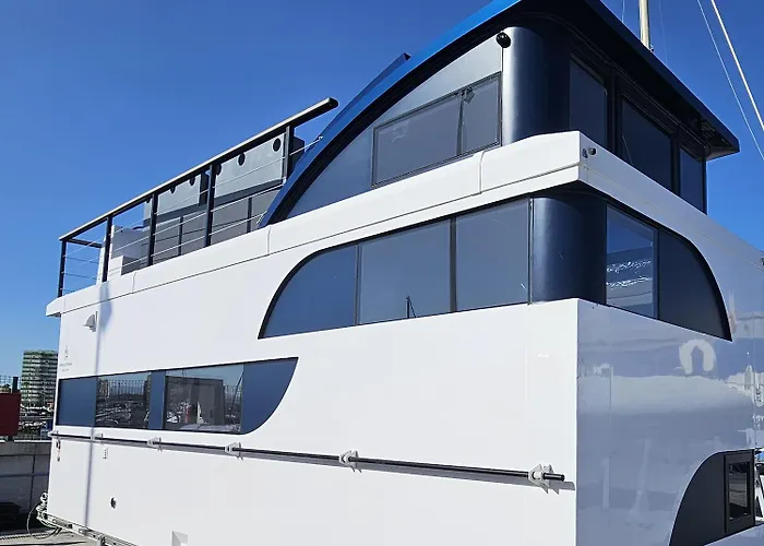 Boat Haus - Casas Flotantes Frente A Gibraltar 3*